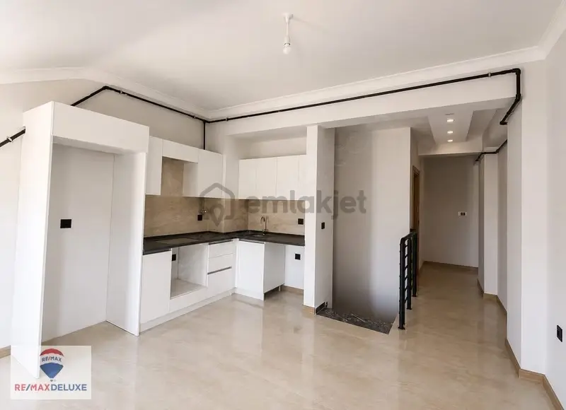Başiskele Uzunoğlu Rezidans'ta Kiralık 2+1 Dubleks Daire - 11