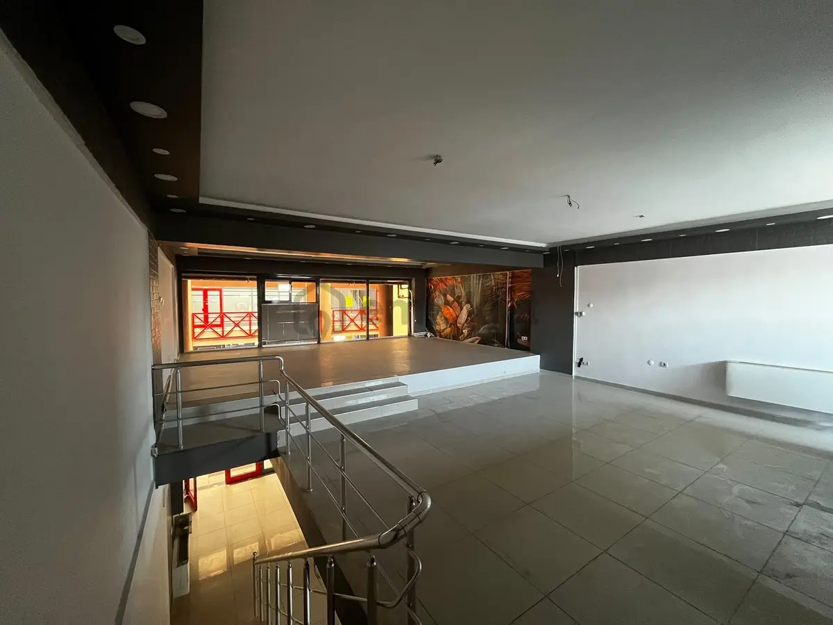 Tekstilkent Emlak'tan Metroya Yakın 160 M2 Masrafsız İş Yeri - 10