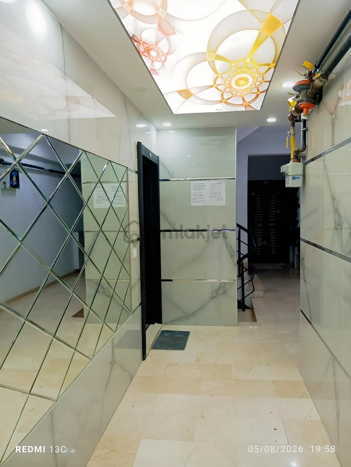 Yakuplu'da Satılık 2+1 Kapalı Mutfaklı Modern Daire - 12