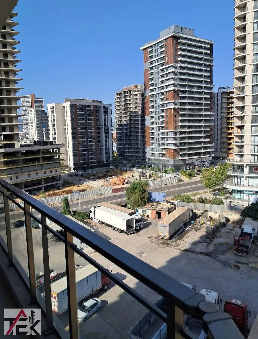Rezidansta 2+1 Yaşam Fırsatı Full Eşyalı - 4