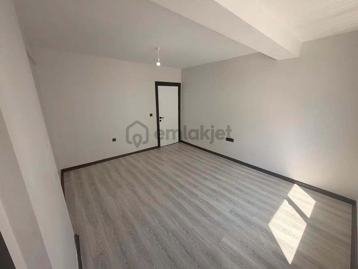 Onbaşıoğulları'dan Çamlıca'da Satılık 3+1 Özel Garajlı Daire - 30