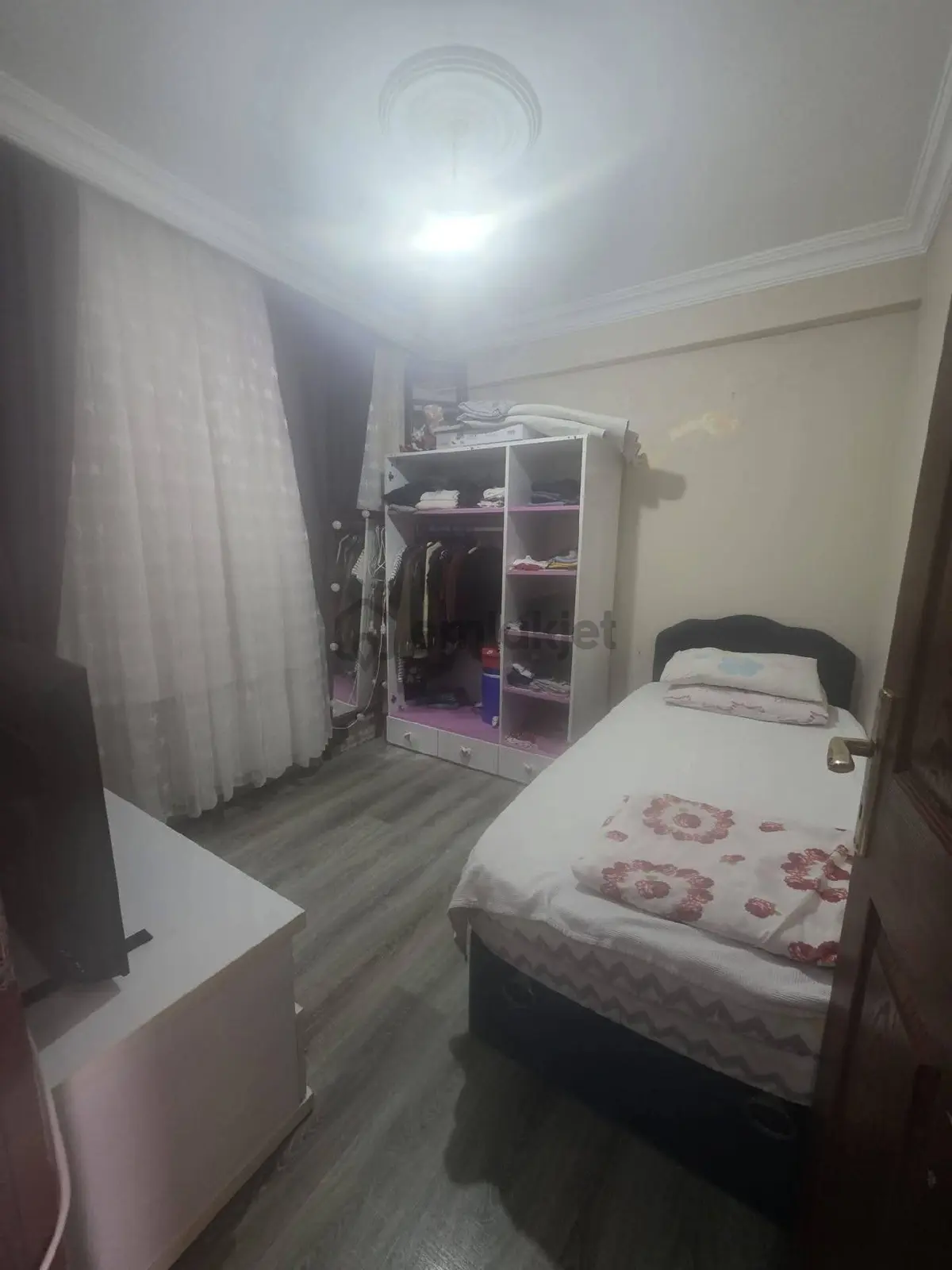 Dogal Gazlı Kombili Satılık Daire - 12