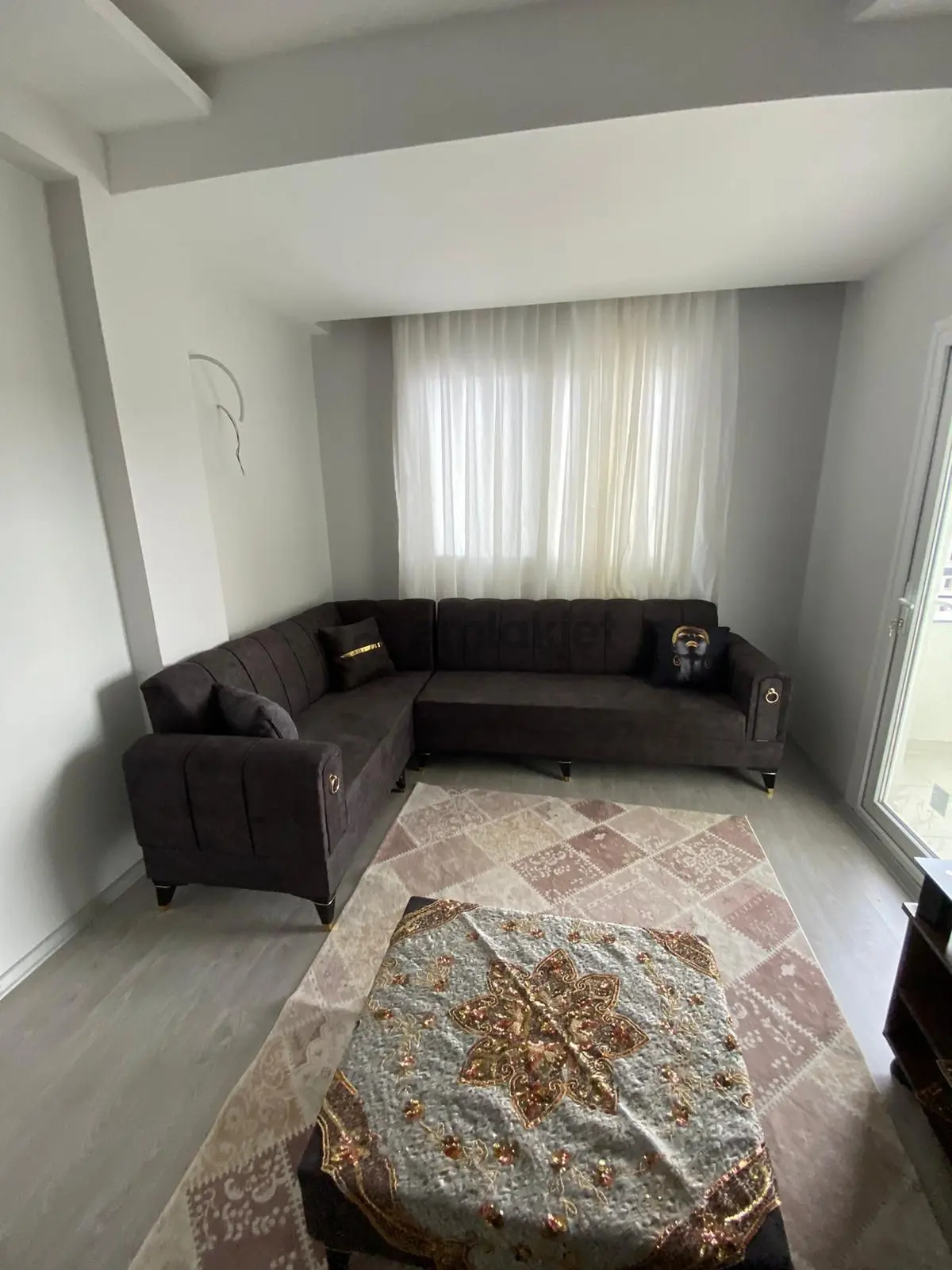 Sarıçam' Da Satılık 1+1eşyalı Daire - 9