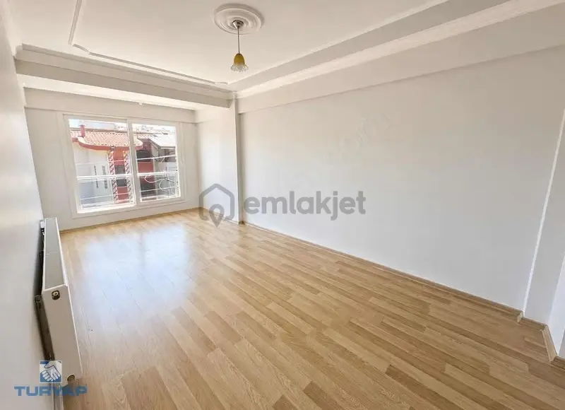 Turyap'tan İnönü Mah. 2+1 Az Katlı Yapı Ön Cephe - 4