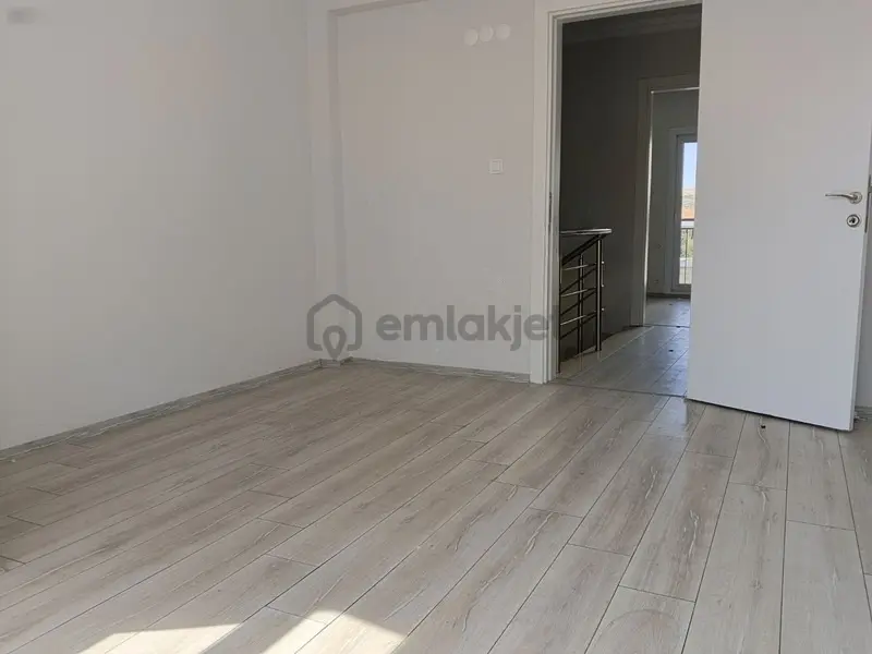 Foça Bağarası 2+1 Bahçeli Dubleks - 26