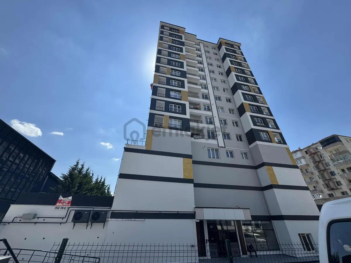 Talasın Kalbinde Satılık 2,5+1 Fırsat Daire - 24