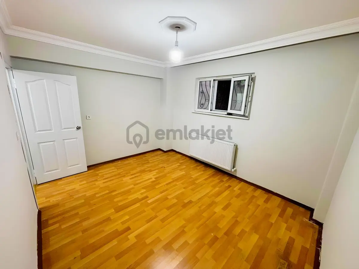 Mehmetakif Mah.merkezi Konumda Mallof İstanbula Yakın Bahçe Katı - 17