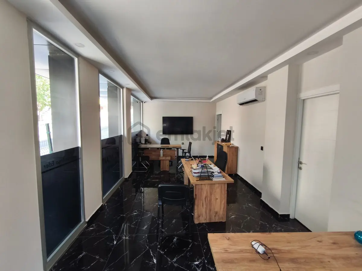 Fevzi Çakmak Caddesi Üzerinde Tadilatlı Satılık 90 M2 İşyeri - 2