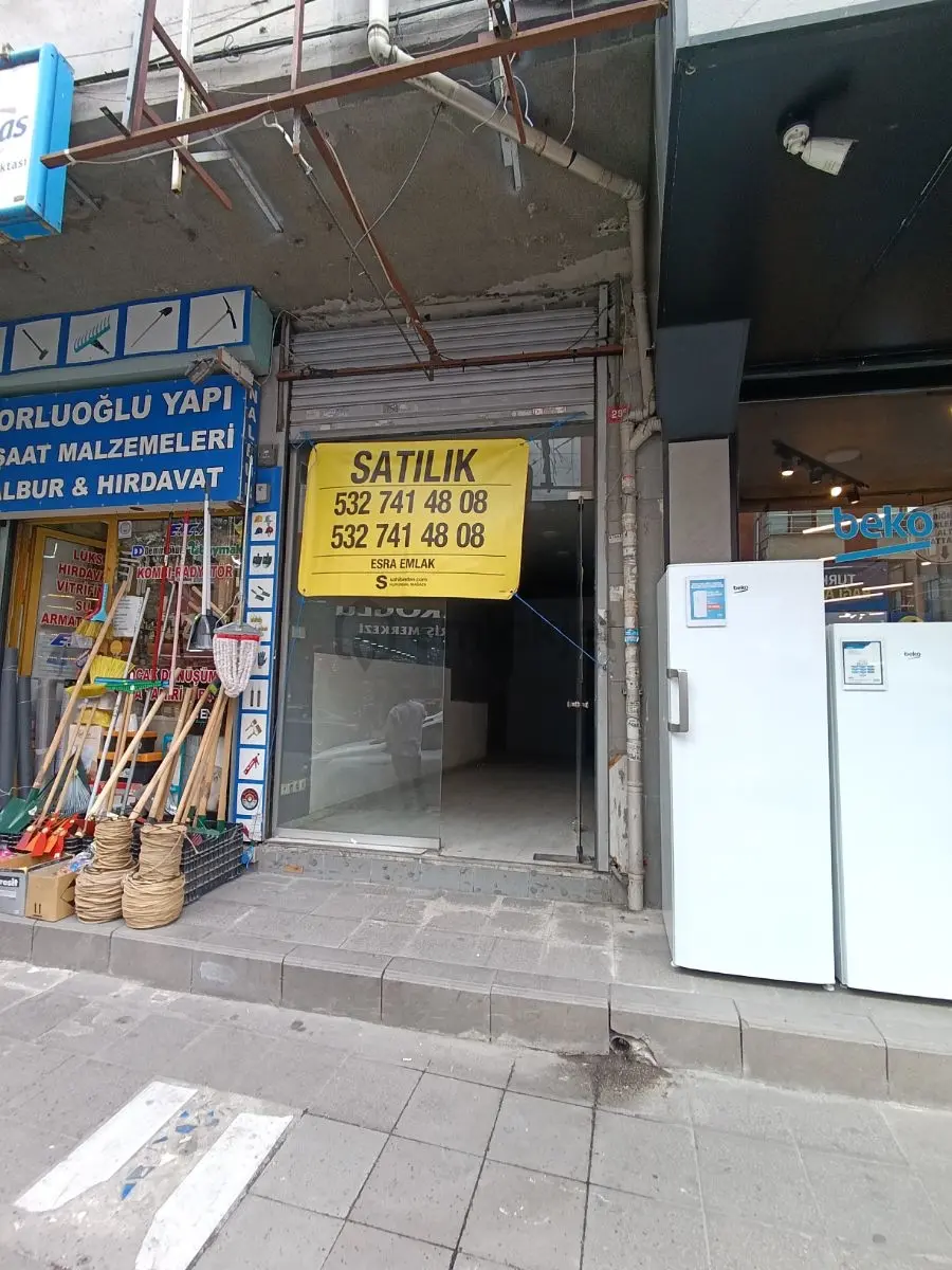 Sefaköyde Sultanmurat Caddesi Üzerinde 40 M2 Depolu Dükkan - 4