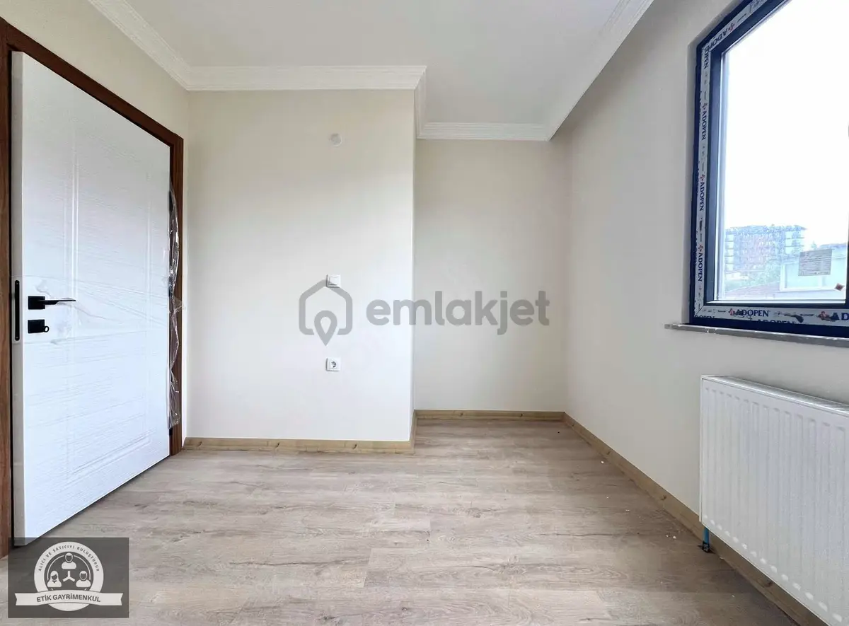 Mimar Sinan'da Açık Otoparklı 4+1 Üst Dubleks Daire - 13
