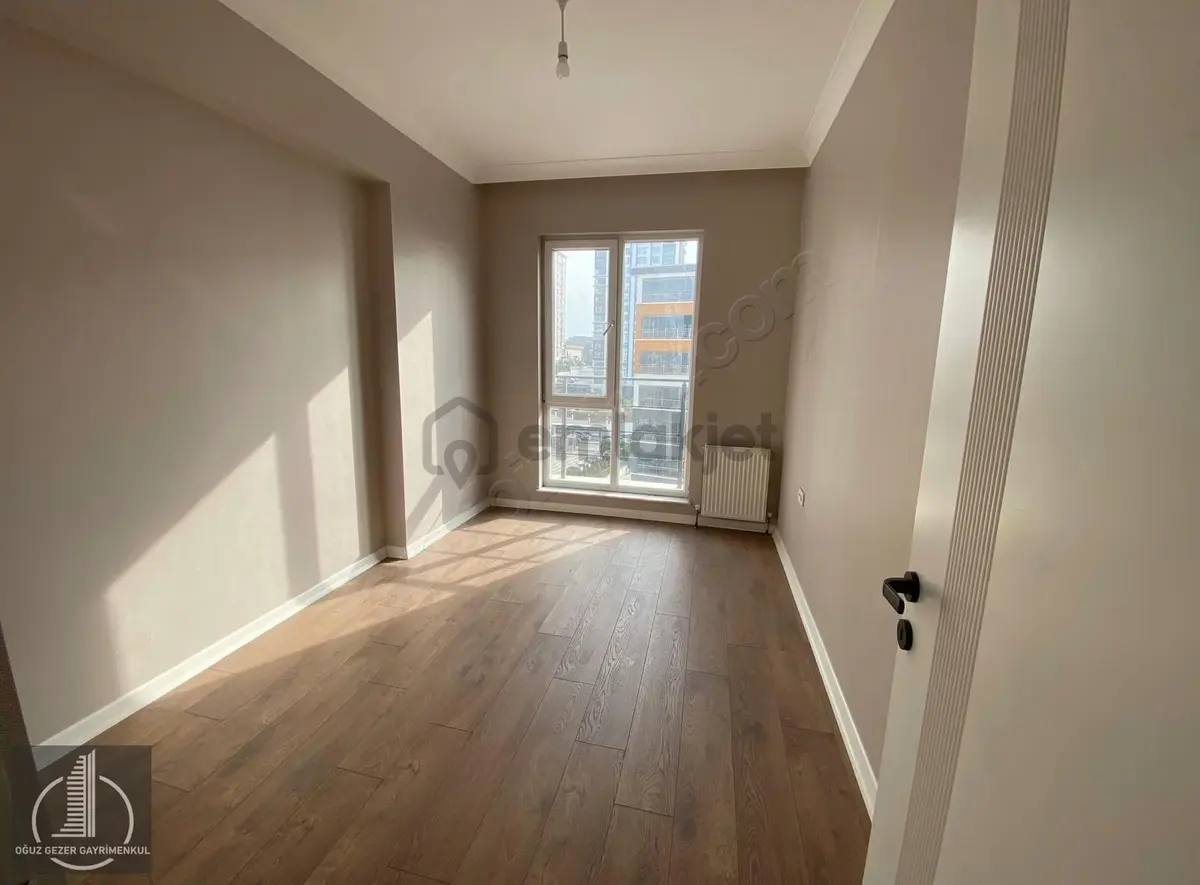Oğuz Gezer'den Sitede Lüks 4+1 Kiralık Daire - 32