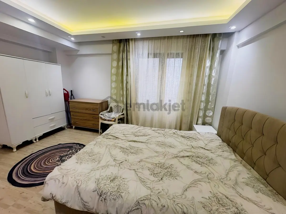 Akalın'dan Bornova'da Bahçeli Eşyalı Kiralık Daire - 26