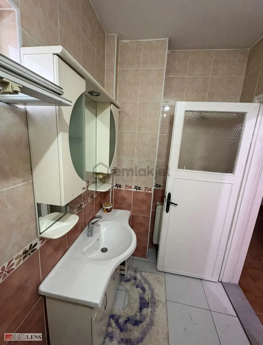 Merkezi Konumda Geniş 3+1 Daire(güncellendi) - 21