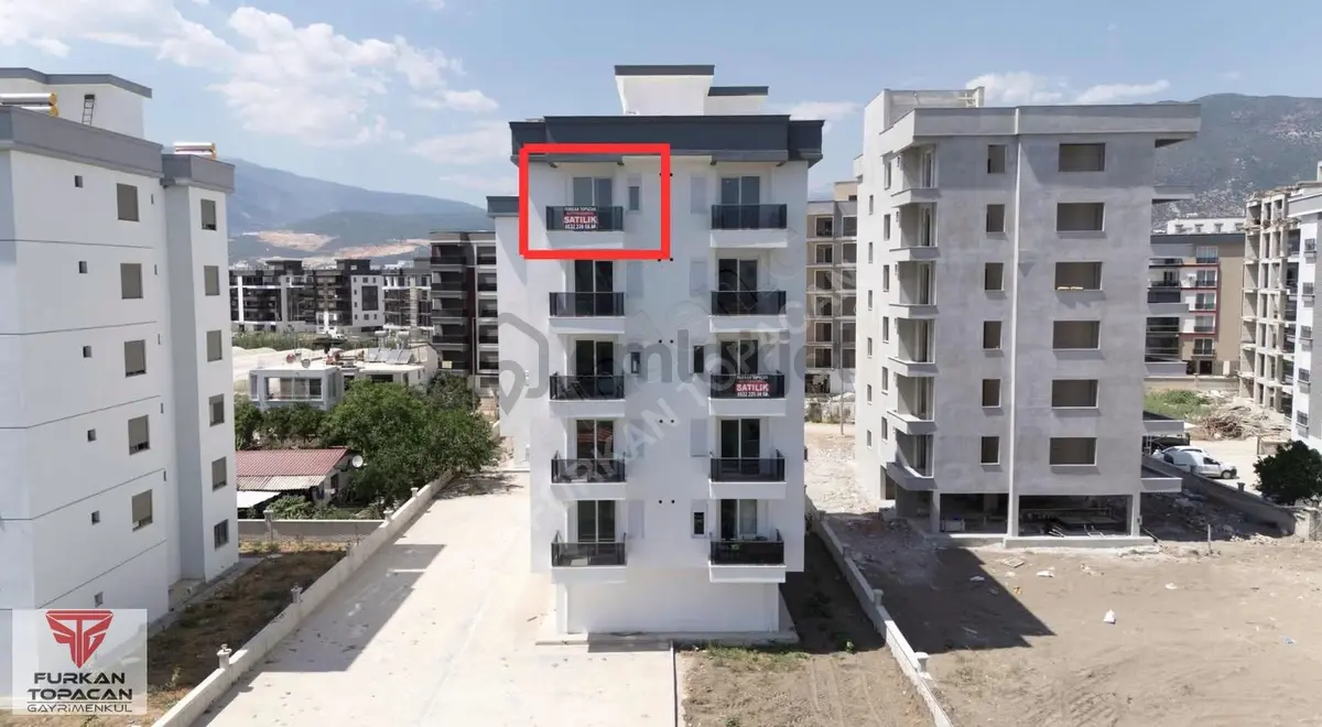 Denize Çook Yakın Satılık Uygunn 1+1 Dairee - 5