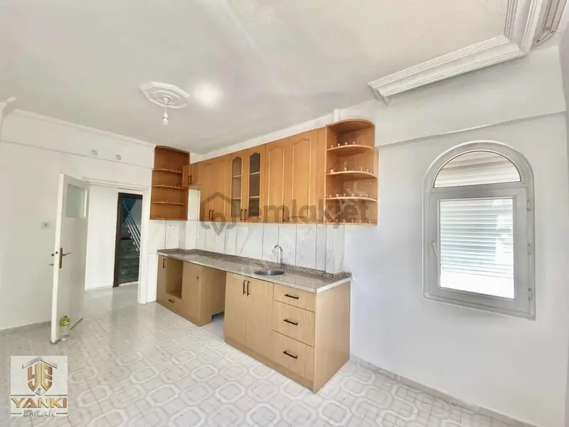 Aktoprak Mahallesi'nde Kiralık 3+1 Geniş Daire - 2