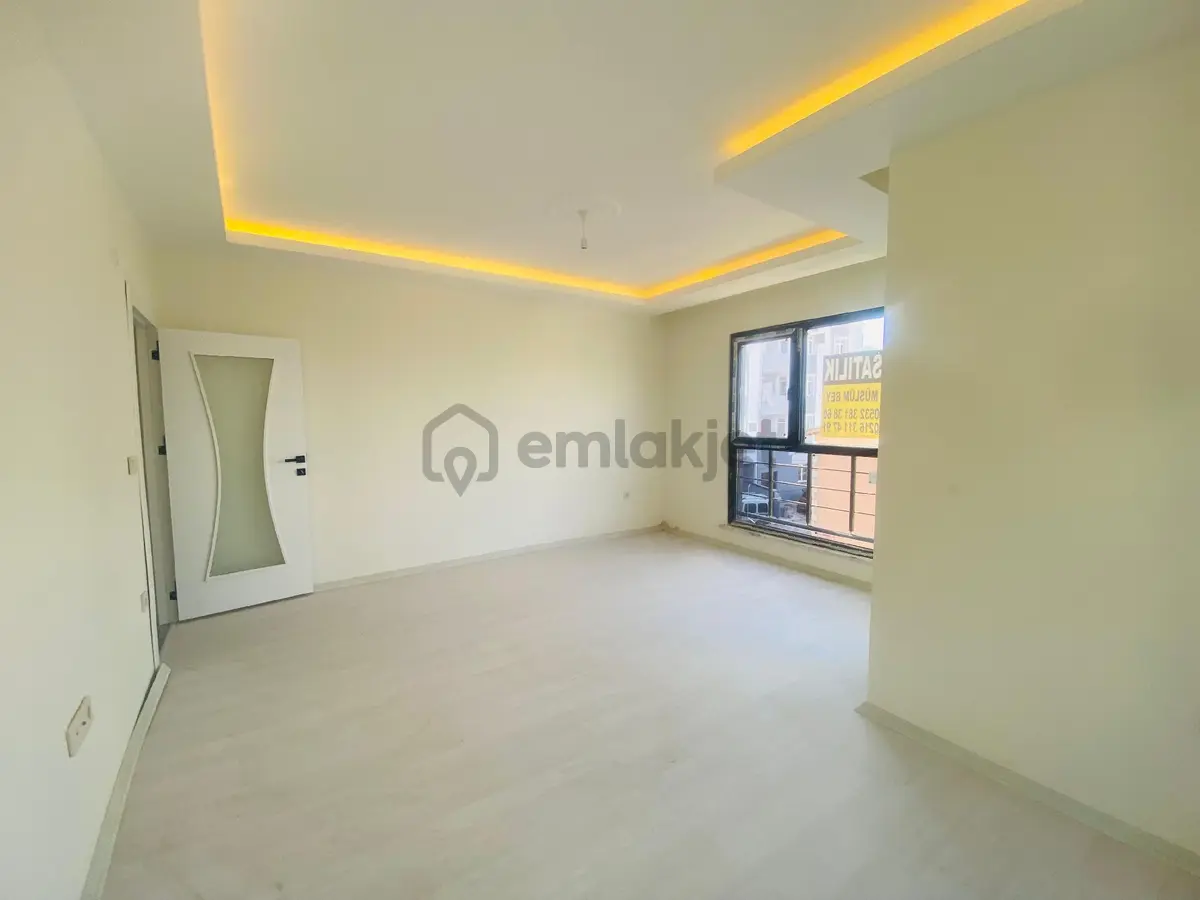 Yenidoğan Mevlana Mahallesi Ara Kat | 2+1 | 85 M² - 35