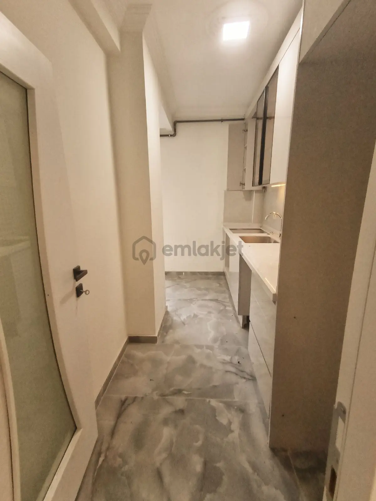 Yenidoğan Mevlana Mahallesi Ara Kat | 2+1 | 85 M² - 28