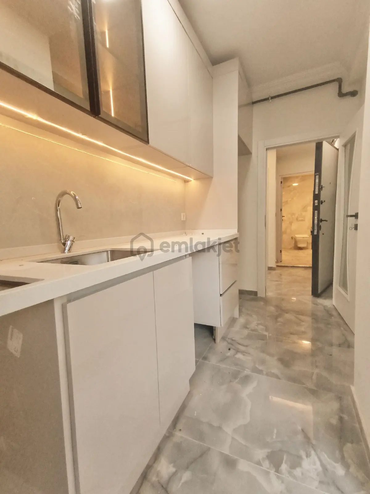 Yenidoğan Mevlana Mahallesi Ara Kat | 2+1 | 85 M² - 26