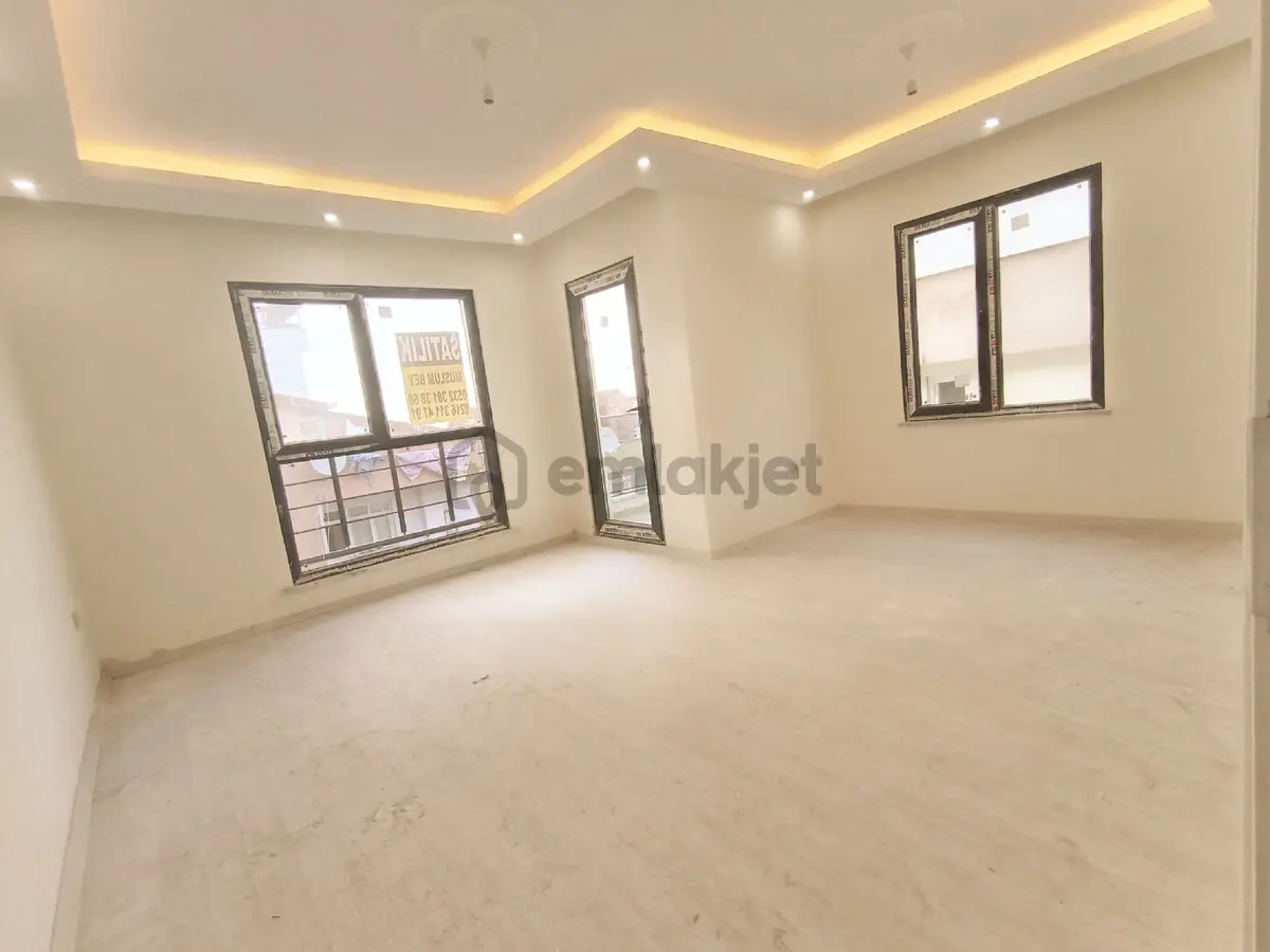 Yenidoğan Mevlana Mahallesi Ara Kat | 2+1 | 85 M² - 3