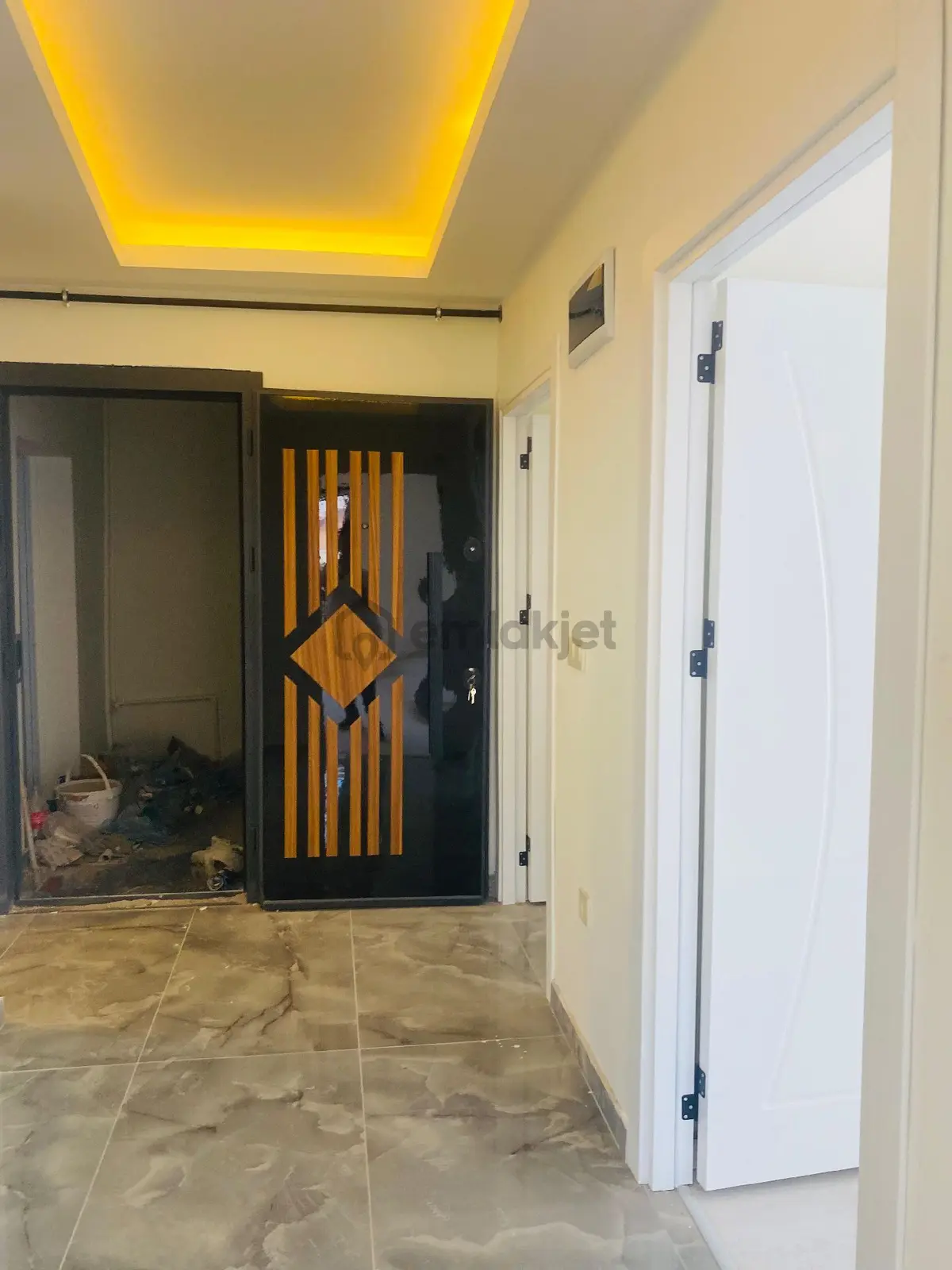 Yenidoğan Mevlana Mahallesi Ara Kat | 2+1 | 85 M² - 22