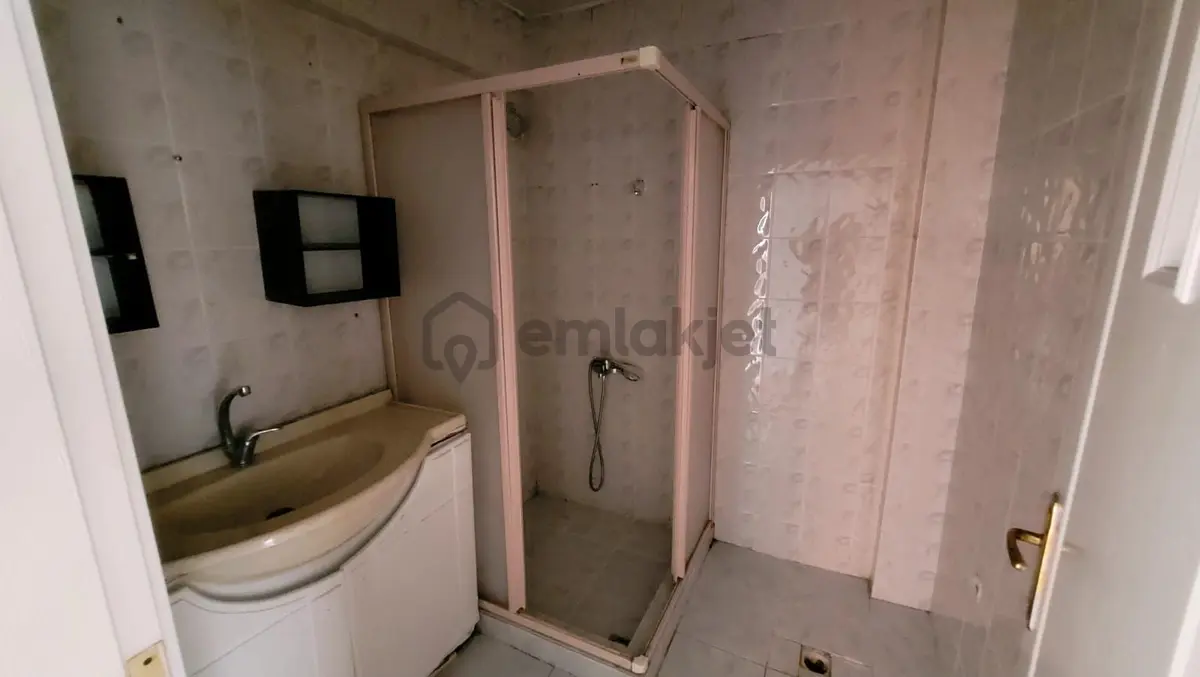 Beşevler, Konak Mah. Kiralık 3+1 Daire - 5