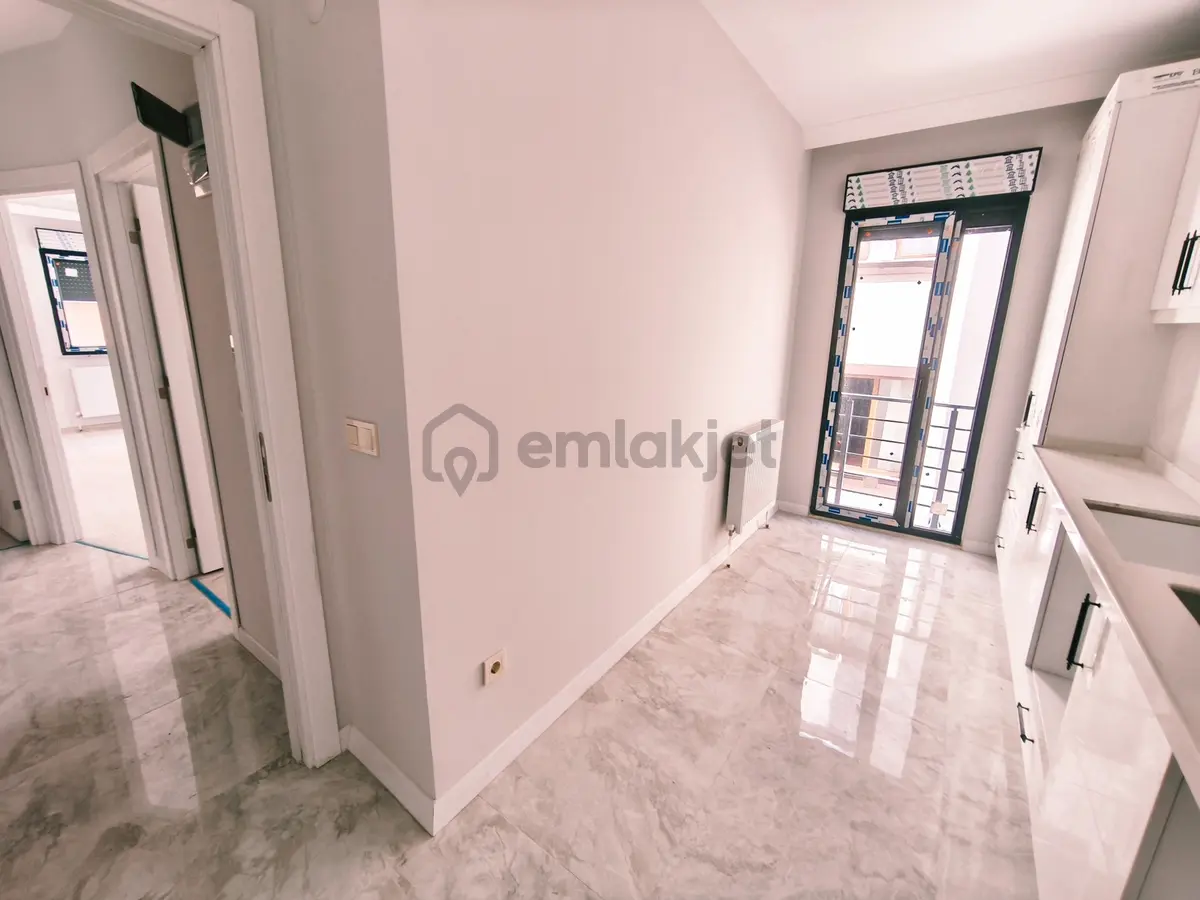 Cadde Üzeri Sıfır Binada Oturuma Hazır Ara Kat 2+1 Daire - 21