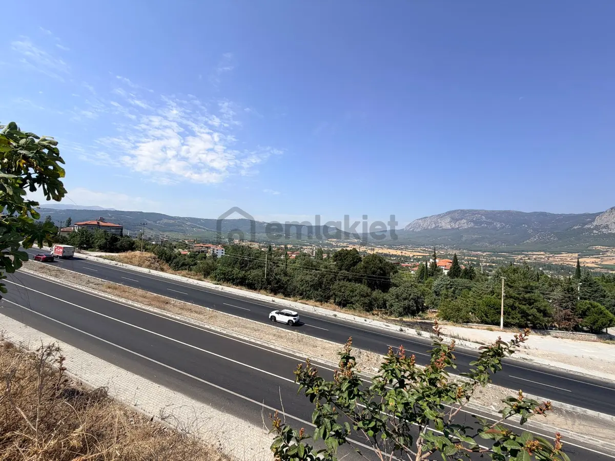 Cankurtaran’da Önü Full Açık Tripleks Lüks Villa - 8