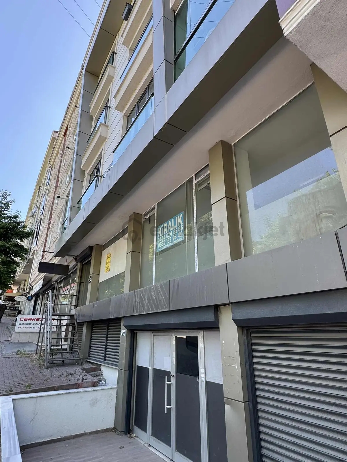 Metrobüse Yakın Çift Cephe Kiralık - 14