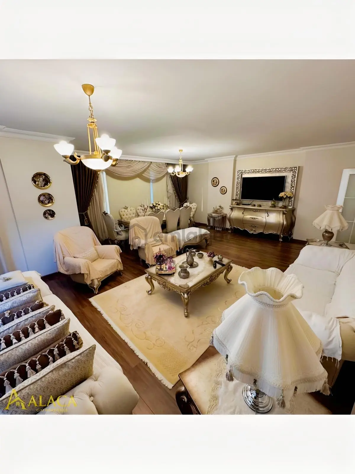 Yeşilköy Merkezde 180 M² Geniş 3.kat Daire - 13