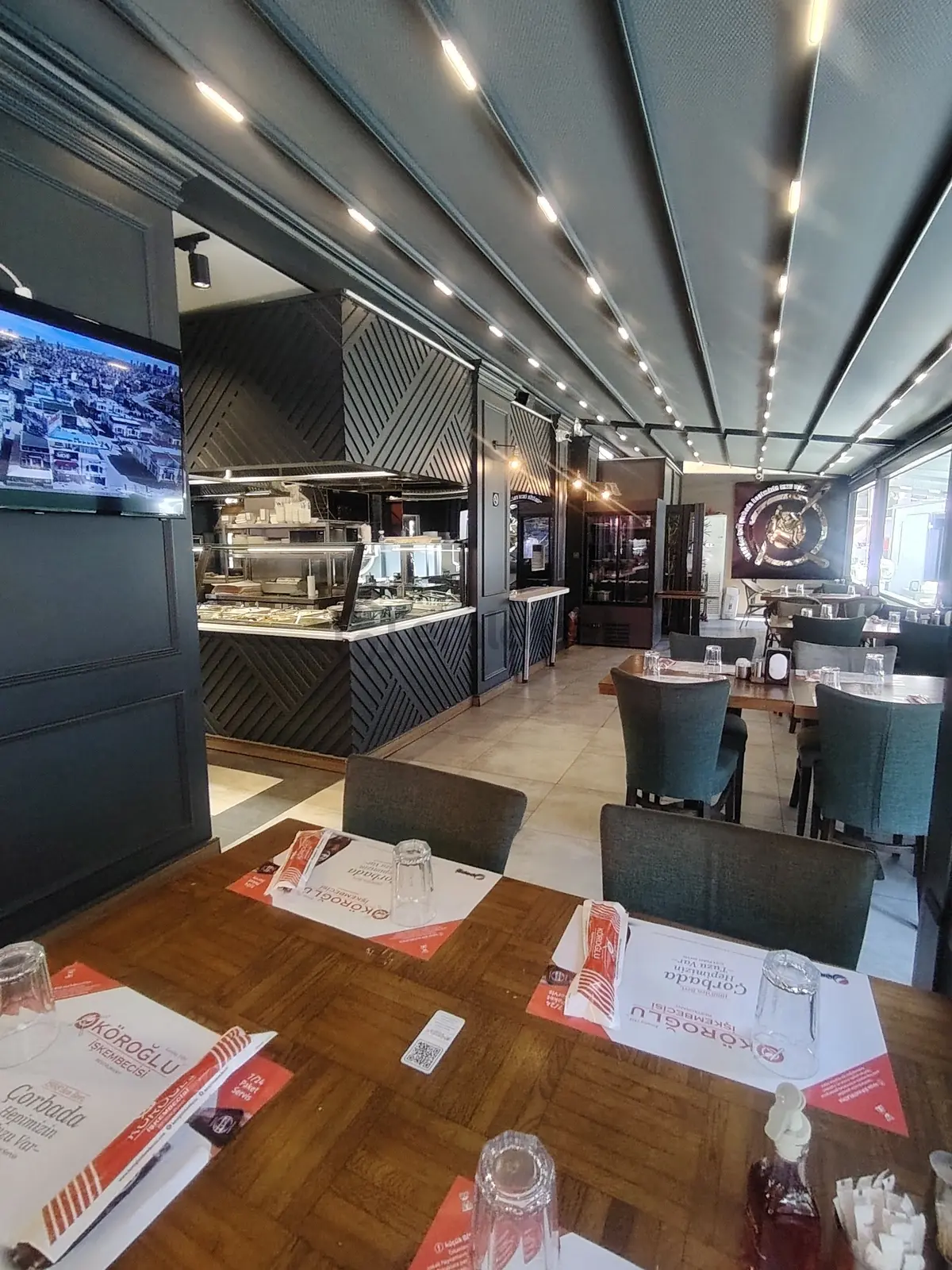 Engin Erdem Den Karaköy En İşlek Caddesinde - 21