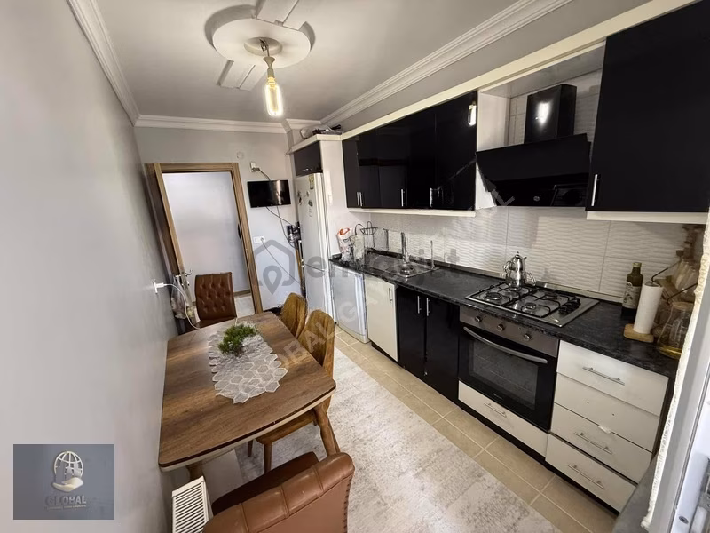 Acil Rumeli Mah Bülent Ecevit Civarı 3+1 İskanlı 3 Balkon