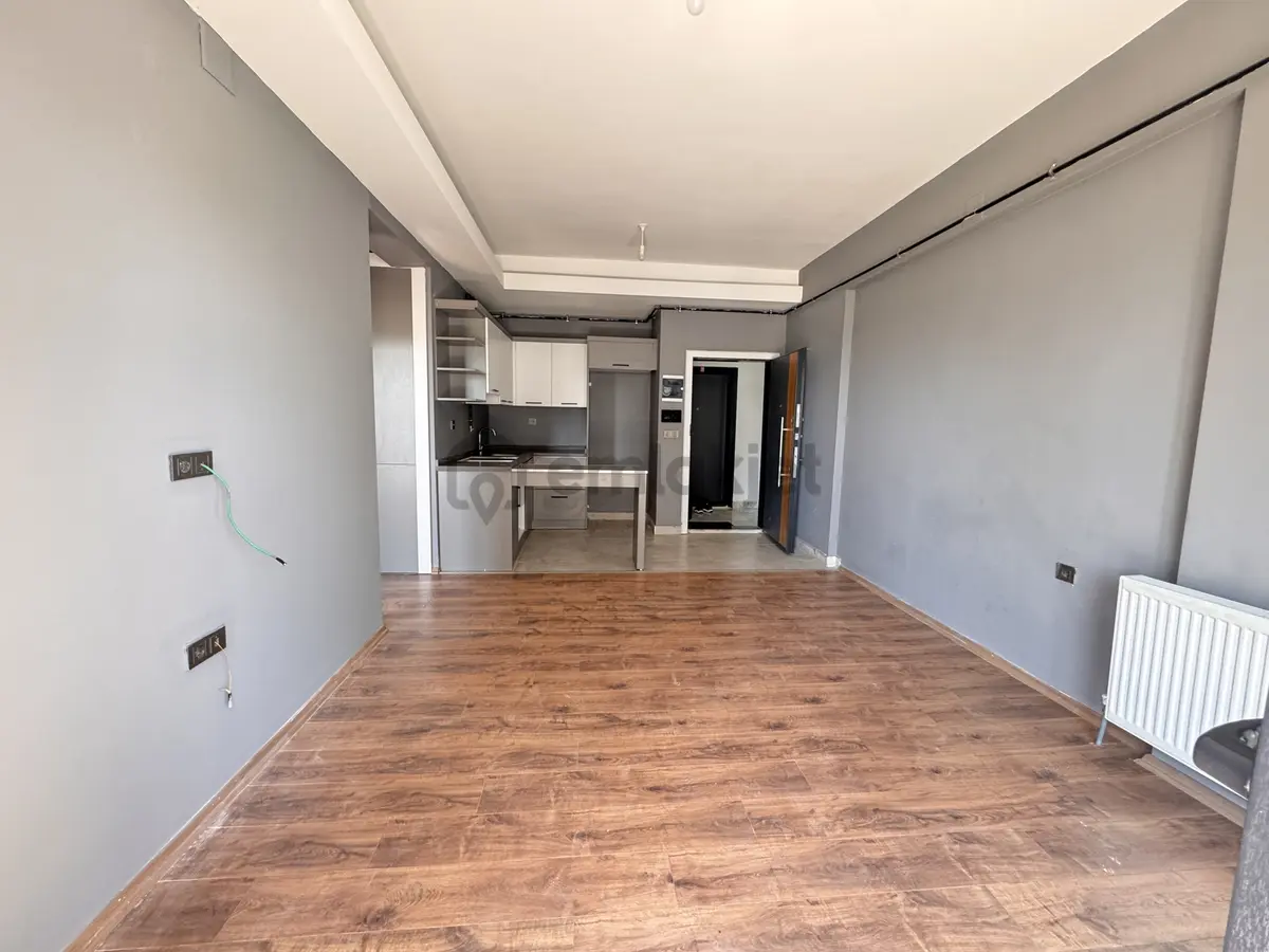 Yeni Rota'dan Üniversite Yakını 2+0 Satılık Daire - 12