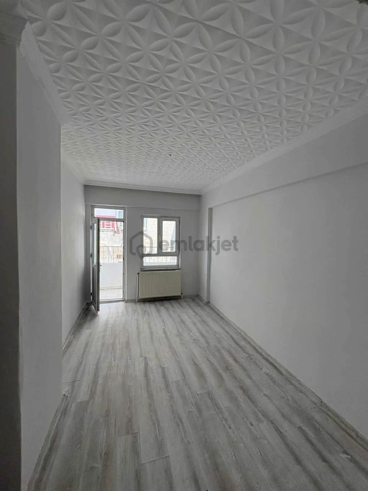 Polis Okulu Aşağısı Kiralık Daire - 3