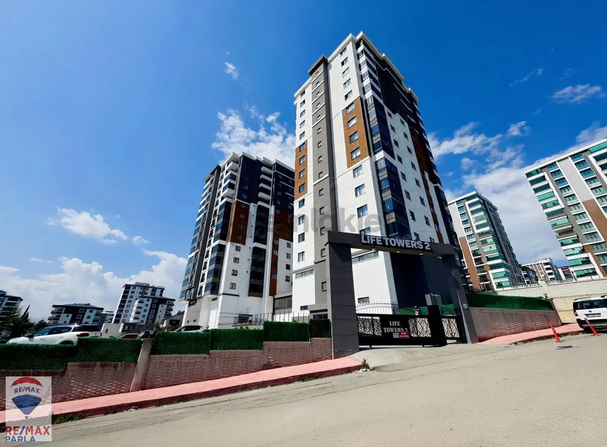 Kışlada Satılık 4+1 Lüx Daire - 20