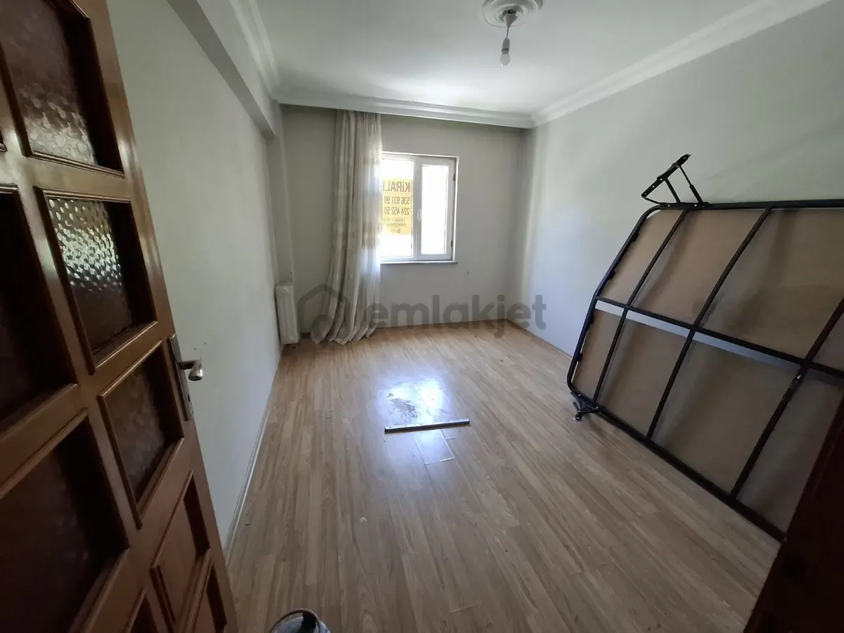 Bursa Nilüfer Beşevler Cadde Üzerin De Kiralık Daire - 13