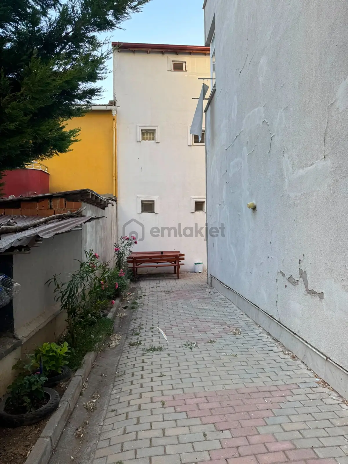 Pınar Mahallesinde Eşyalı Kiralık 2+0 Daire - 35