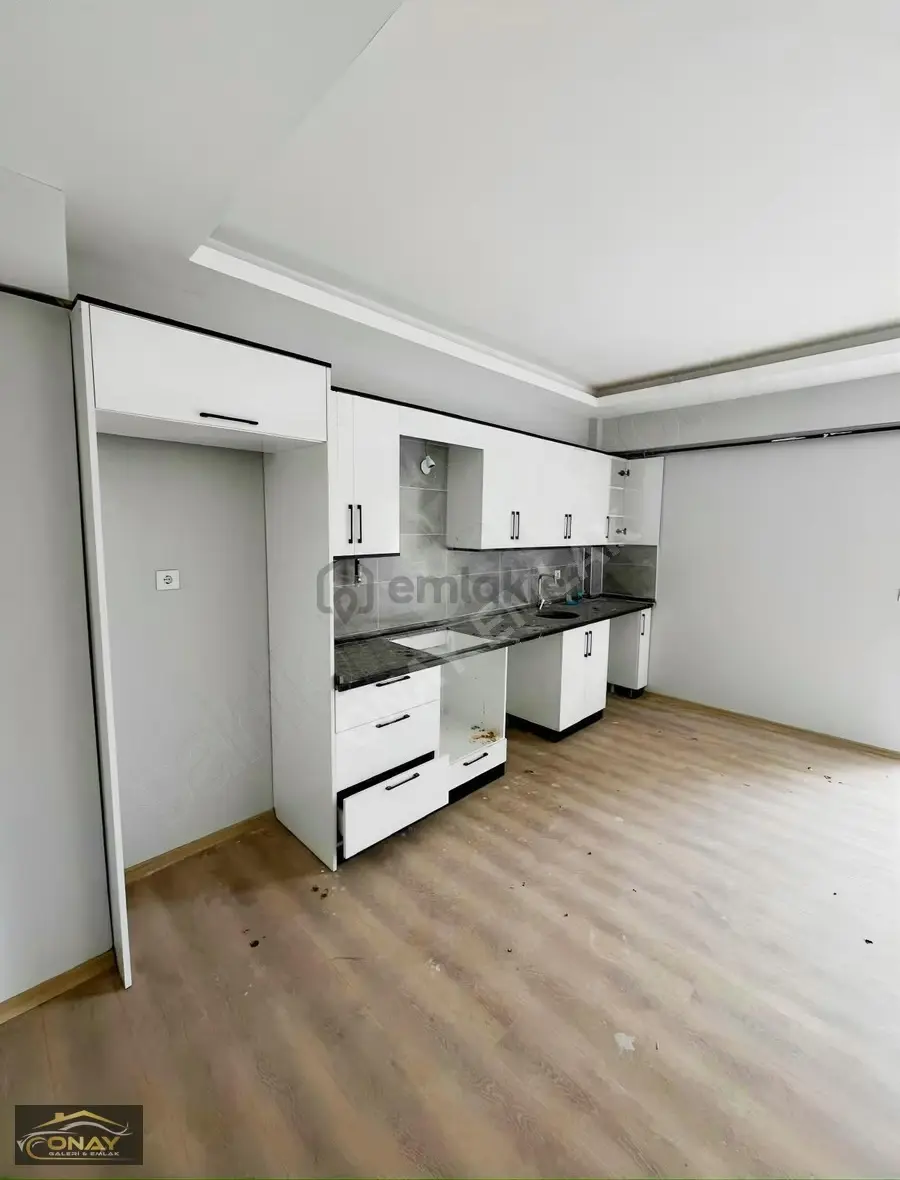 Onay Emlak'tan Satılık Fırsat 1+1 Daire - 8