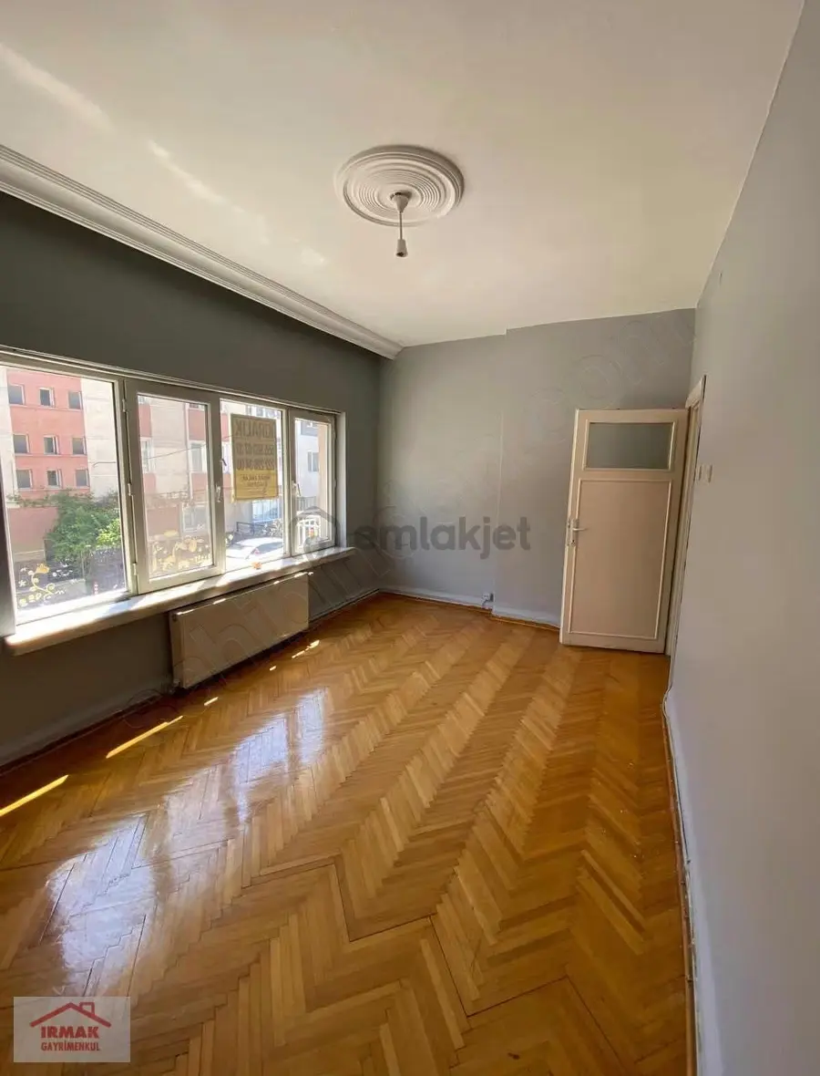 Vişnelik Mah Kiralık 2+1 Ara Kat - 3