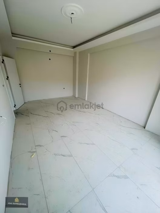 Çiftlik Caddesinde 2+1 Satılık Çatı Dubleks Daire - 4