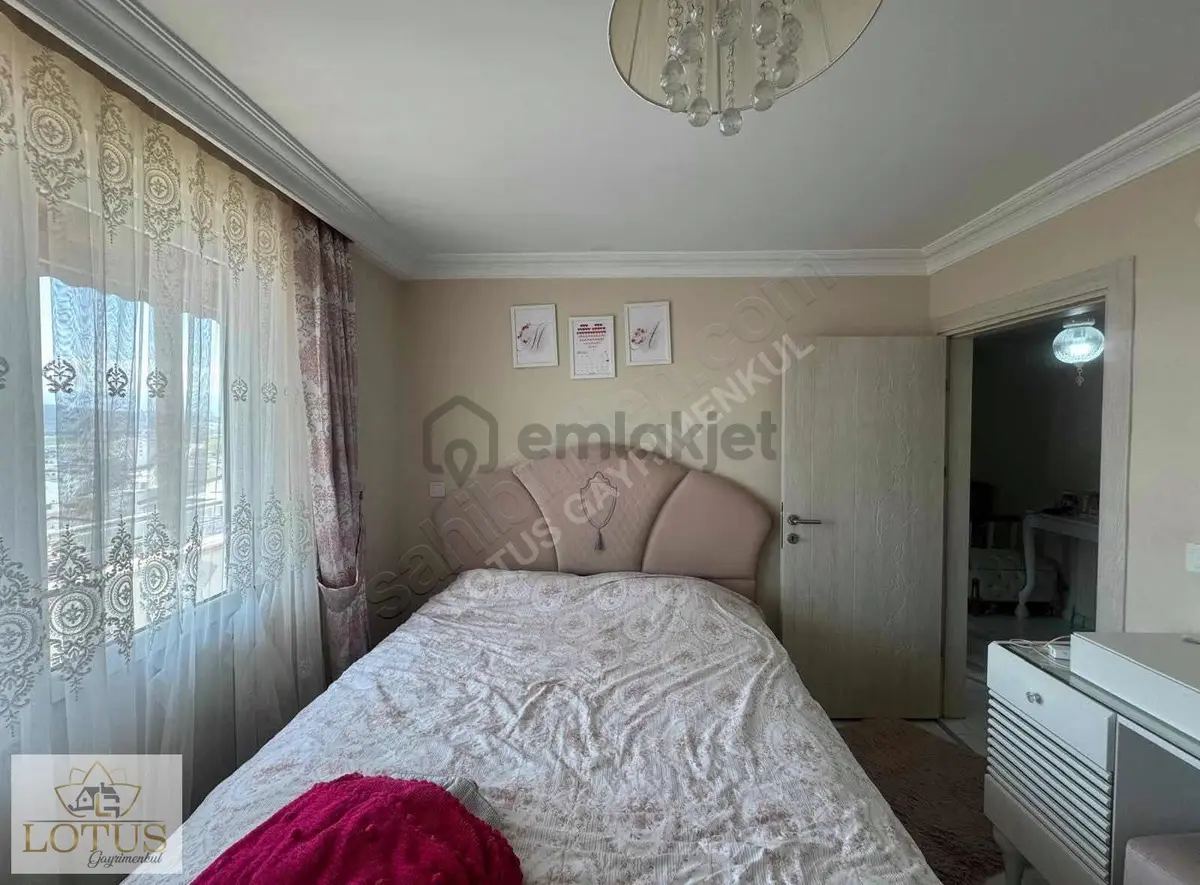 Fırsat !!! Boğazova Caddesi Manzaralı Satılık 2+1 Dubleks Daire - 18
