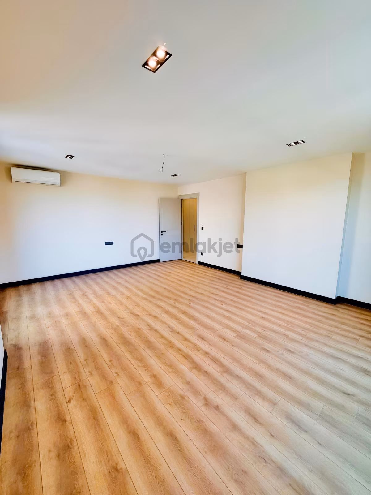 Familyadan Yunus Emre Evlerinde 2+1 Lüks Yapı 85m2 Orta Kat - 29