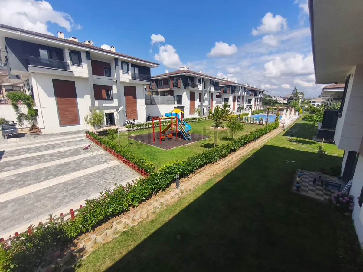 Şile'de Havuzlu Butik Sitede Satılık 2+1 Daire - 17