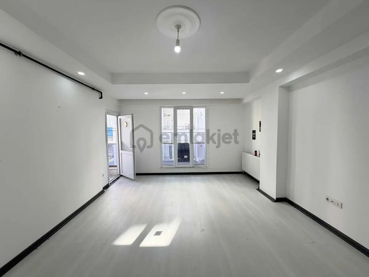 Çorlu Kemalettinde 1+1 Arakat Satılık Daire // Revos //