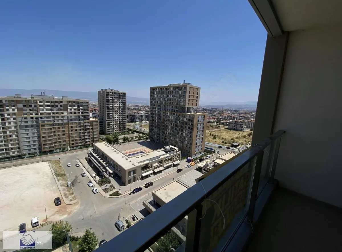 Evora'da Satılık 2,5+1 Ebeveyn Banyolu Daire - 22