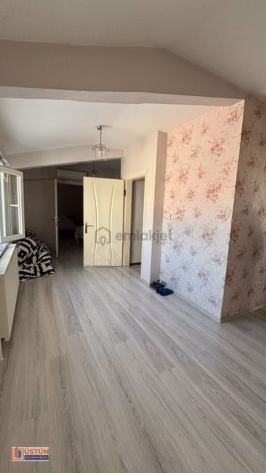 **karşıyaka'da Anacadde Üzeri 4+2 Satılık Dubleks** - 18