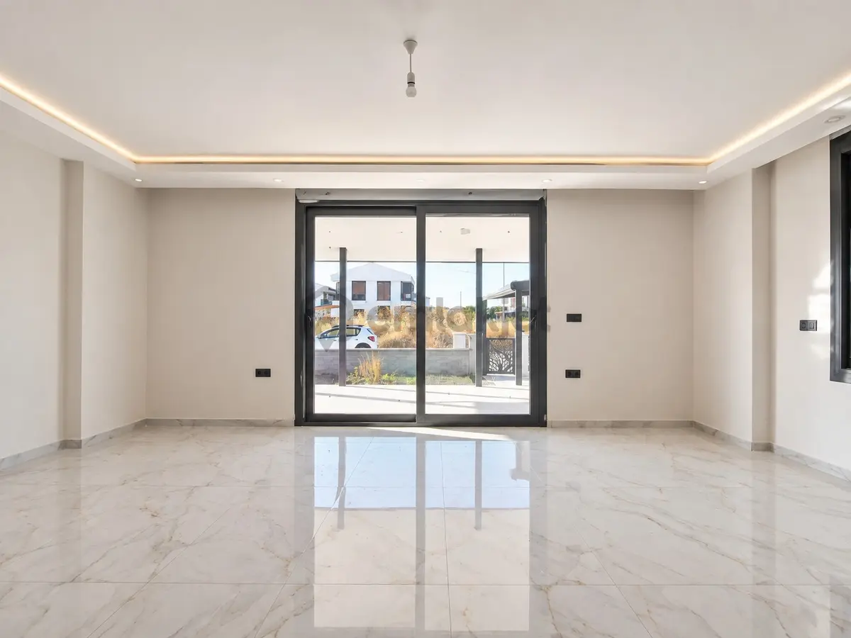 Umas Solutıon'dan Müstakil Bahçeli - Önü Açık Ferah 3+1 Villa - 5