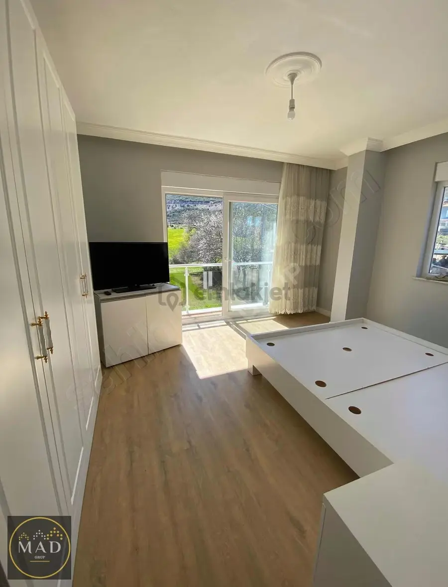 Emsalsiz Konumda Doğayla İçiçe Dağbelinde Villa - 7