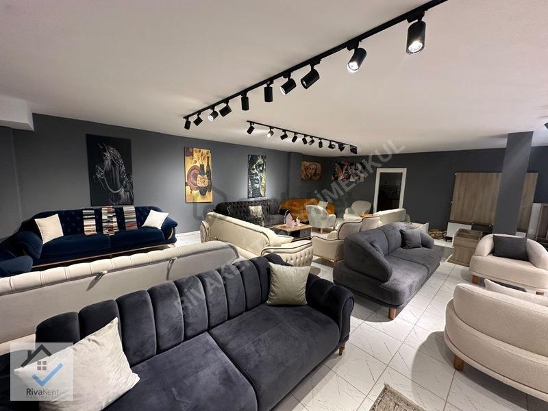 540m2 Tramvaya Cephe Mobilya Dükkanı - 4