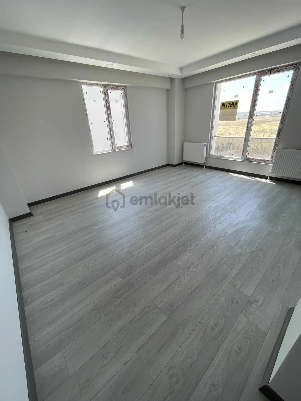Tuğradan Bulvar Cephe Binada Kalan Son Daire - 4