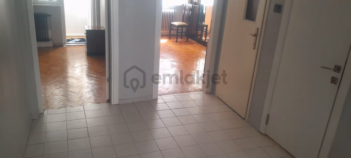 Çift Balkonlu Kombili Masrafsız Kiralık Daire - 2